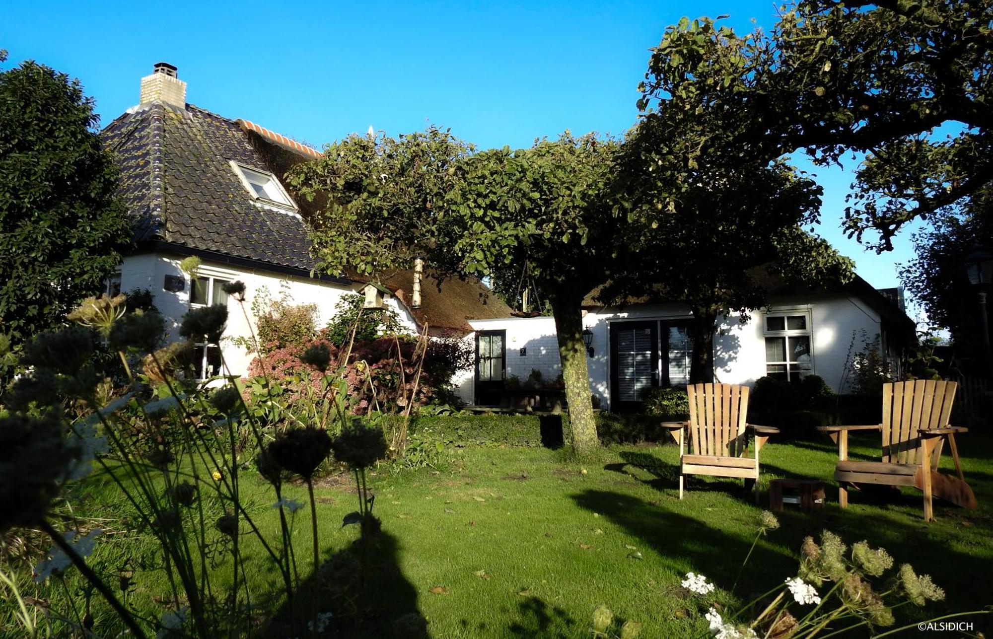Bed and Breakfast The Wee White Hoose à Oosternijkerk Extérieur photo